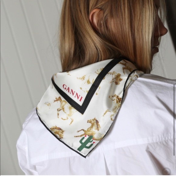 🔦ISO Ganni “Nellieburg” western trend scarf - Picture 5 of 5